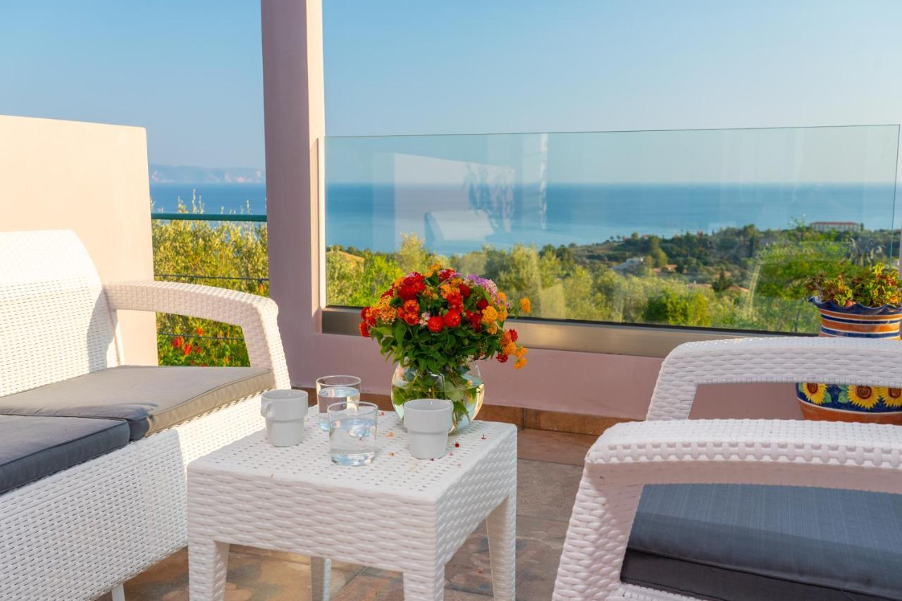 Lucia Simona Villas Mousata Exterior photo